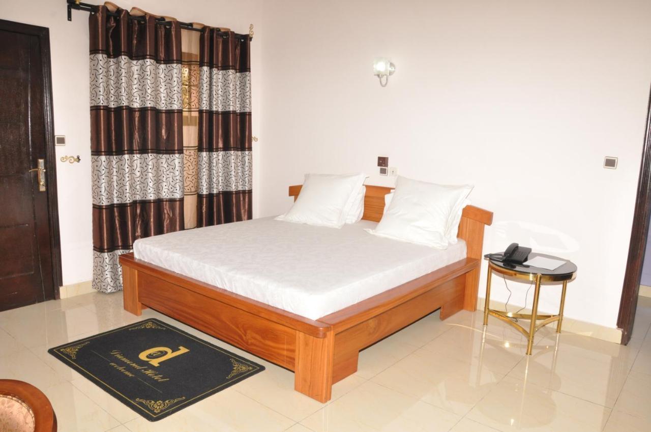 Diamond Hotel Котону Экстерьер фото